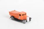 C.I.J. (Briare, 1935) petit camion Renault benne de voirie, en...