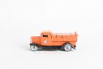 C.I.J. (Briare, 1935) petit camion Renault benne de voirie, en...