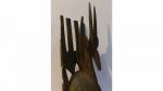 MASQUE africain à fronton à décor d'antilopes. H. 58 cm