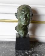DESCATOIRE, Alexandre (1874-1949) "Portrait d'homme", bronze à patine verte signé...