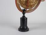 DELAMARCHE (XIXème). Globe terrestre en carton et papier sur base...