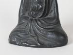 JAPON époque Edo. Statuette de Kannon en bronze à patine...
