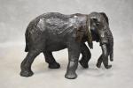 FAVRET (Christophe) "L'éléphant, la charge", bronze à patine brune N°5/8,...