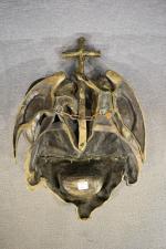 Beau bénitier en bronze XIXe figurant deux anges tenant la...