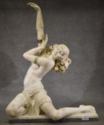 ANONYME "Danseuse orientale"en marbre blanc (doigt recollé) (petits accidents), l...