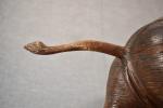 Éléphant en bois sculpté, H=53 L=56 (état d'usage, fentes et...