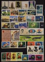 VARIA : lot de 9 classeurs de timbres divers pays...