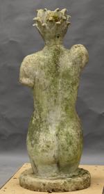 MERLE (Claude) "Femme artichaut" sculpture en ciment, h = 106...