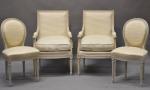 Bel ensemble de style Louis XVI comprenant 2 fauteuils et...