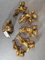 Six petits anges dorés décoratifs