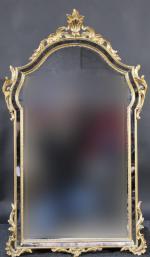 Miroir de style Louis XV à compartiments et décor de...