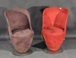 Paire de fauteuils pivotants Design, garniture tissu nubuk rouge foncé...