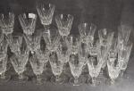 SAINT-LOUIS : éléments de service de verres (45 pièces) en...