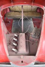 Importante Austin J40 à pédales en tôle peinte rouge, assise...