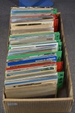 AISNE: boite  d'environ 800 cartes postales anciennes et modernes,...