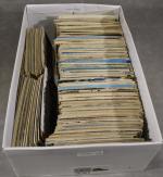 SUISSE : boîte d'environ 1000 cartes postales anciennes et quelques...