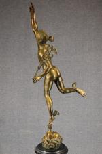 CLODION (d'après Jean de Bologne) « Mercure » bronze à patine dorée,...