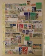FRANCE : un classeur de timbres neufs sans trace de...