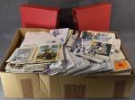 FRANCE : énorme carton avec des centaines d'enveloppes et cartes...