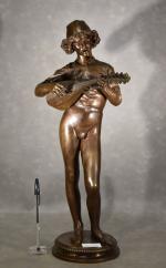 "Le joueur de mandoline", bronze à patine brune, signé, Fondeur...