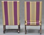 Deux fauteuils Louis XIII anciens, piètement tourné et os de...
