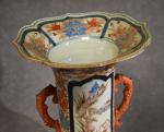 Vase chinois à décor de médaillons, début XXe, h =...
