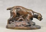 CARVIN (Louis-Albert) "Chien au marais" bronze à patine brune, L...