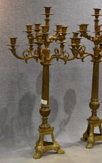 Grande paire de chandeliers en bronze à 11 bras de...