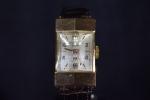 LIP T18 en or :  rare montre chronomètre d'homme...
