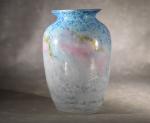 MULLER FRERES Lunéville : Rare vase gravé à l'acide bleu...