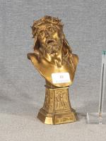 BEGUINE: Christ en bronze à patine dorée ,  h...