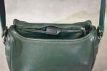 LONGCHAMP : Petit sac bandoulière réglable en cuir grainé vert,...