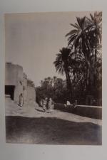 Algérie principalement Biskra, Bou Saâda 
Album de 68 photographies, c....