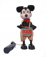 Japon, Mar Toys : Mickey joueur de tambour
jouet téléguidé à...
