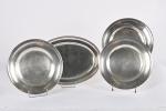 CIWL, quatre plats de présentation 
en métal argenté (usures) :...