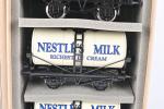 ACE Trains écart. 0, trois wagons 
"Nestlé Milk, richest in...