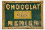 Chocolat Menier
Tôle lithographiée estampée avec la tablette, état d'usage, 27...