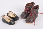 Deux paires de chaussures allemandes
vers 1920 : 5,5 cm et...