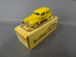 BROOKLIN : (1)
Ford Sedan Delivery BRK 9X 1940, jaune, Model...