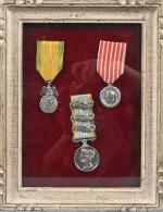 France
Lot de 2 décorations : Médaille militaire 2è type, Médaille...