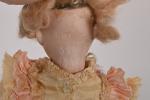Charmante poupée allemande
tête porcelaine marquée en creux "Made in Germany...