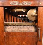 Thibouville et Lamy
Rare orgue 40 touches, 7 airs, comportant un...