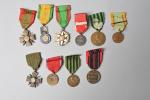 France Lot de 10 décorations, dont Médaille militaire, Croix de...