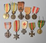 France Lot de 10 décorations, dont Interalliée, TOE, Croix de...