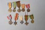 France Lot de 10 décorations, dont Interalliée, TOE, Croix de...