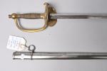 Épée du Service de Santé, modèle 1872. Fusée entièrement filigranée....