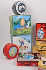 D'arpès Hergé, "Les aventures de Tintin", 
14 boîtes imprimées, divers...