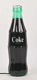 Coca-Cola, lampe à poser en forme de bouteille, 
h. 41...