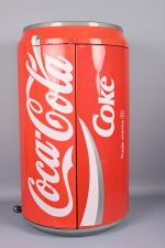 Coca-Cola, canette géante chaîne HIFI 
avec lecteur de cassettes et...
