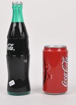Coca-Cola, canette et bouteille radio FM 
avec l'indispensable prise jack...